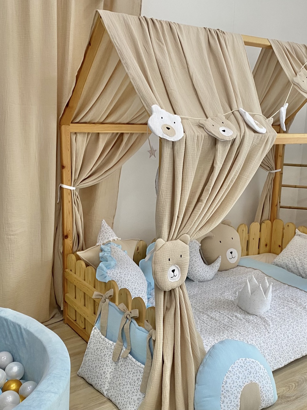 Bed Curtains-Canopy Bed Sweet Bear